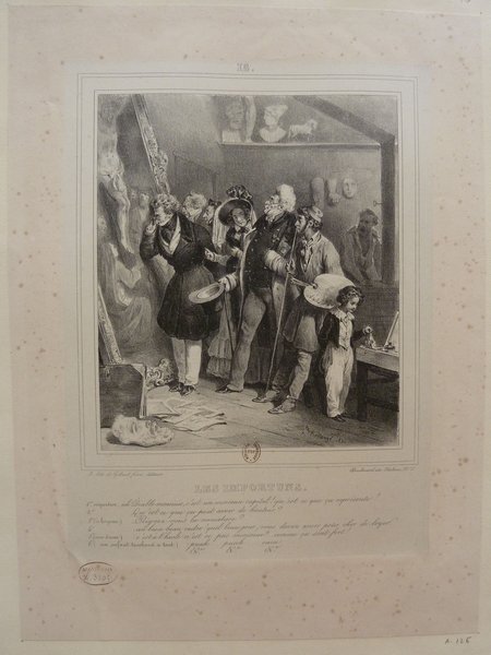 Print depicting a group of bourgeois individuals, including women and children, in a studio during the July Monarchy. They are examining artworks with artists’ brushes, palettes, and mahlsticks. Some figures hold canes and wear pince-nez. In the background, paintings, prints, statues, and a folio are visible.